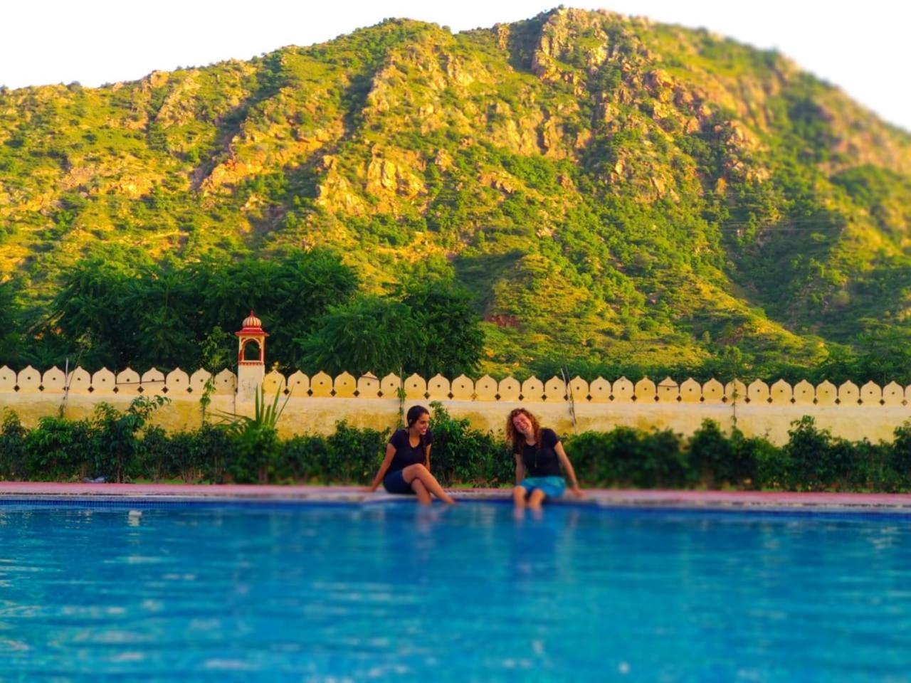 Parvat Valley Resort & Spa Pushkar Esterno foto